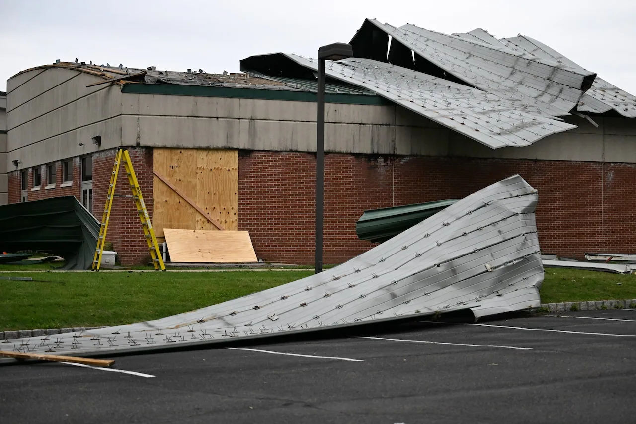 Emergency Commercial Roof Repair in Roswell, GA Emergency Commercial Roof Repair in Roswell, GA